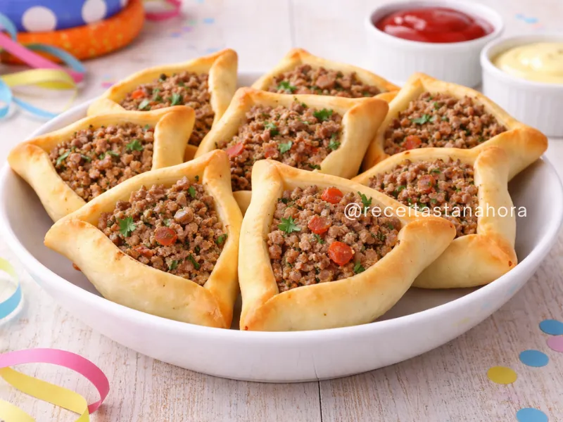 esfirra de carne assada para festa infantil